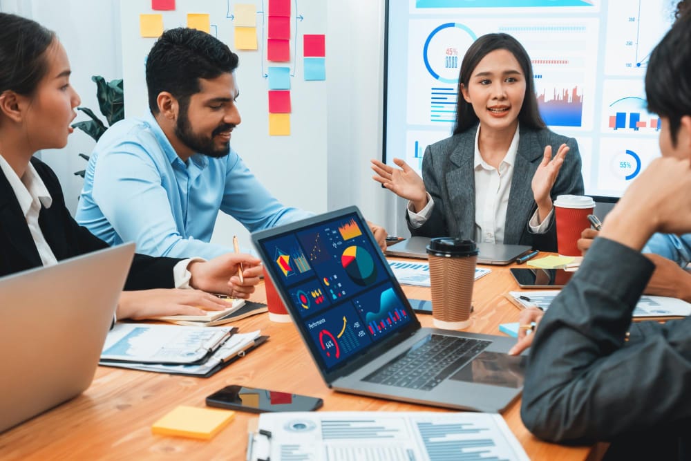 Stop Wasting Leads: The B2B Guide to Account-Based Marketing (ABM) for Sales & Marketing Alignment